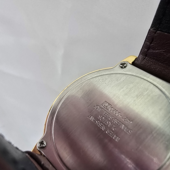 Lorus Musical Mickey Mouse Women's Watch RARE-EUC - Picture 7 of 9